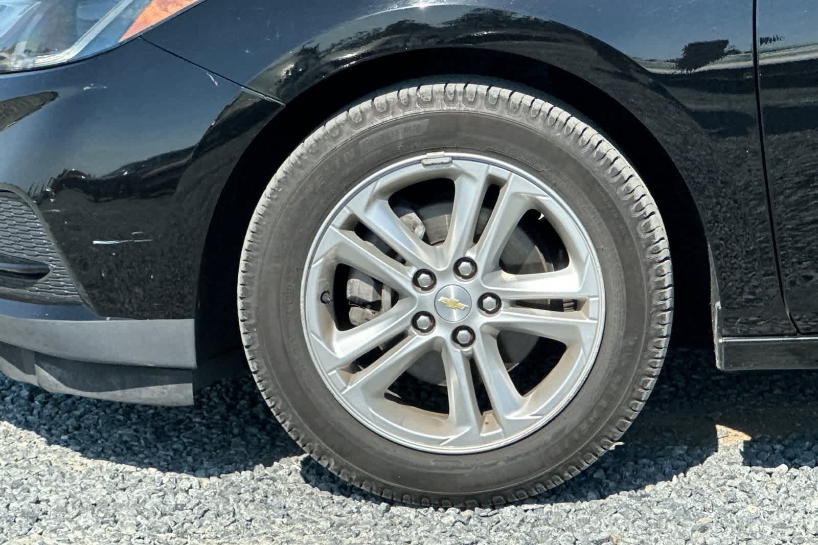 Thumbnail: 2017 Chevrolet Cruze - 12