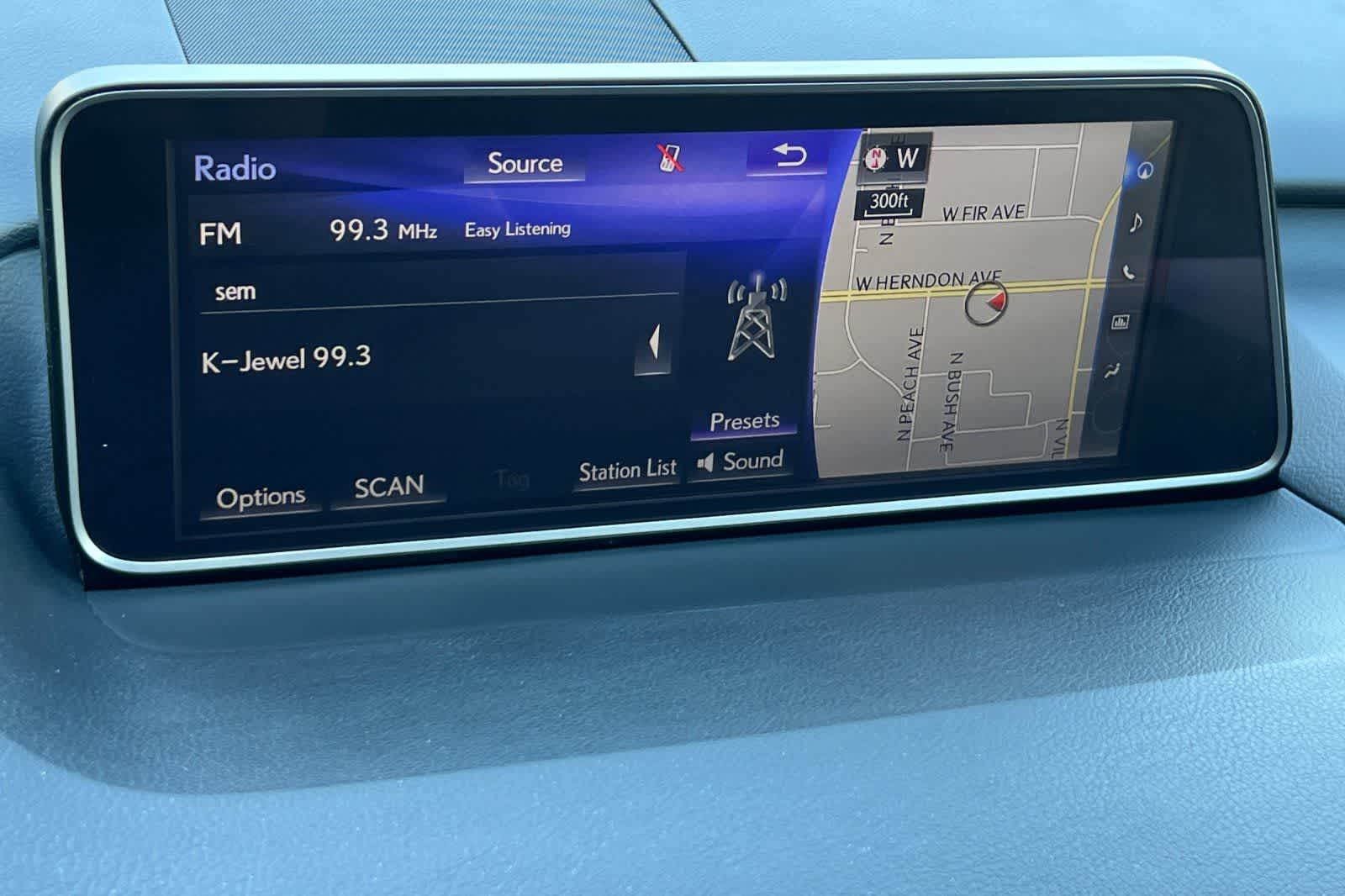 Thumbnail: 2019 Lexus RX - 23