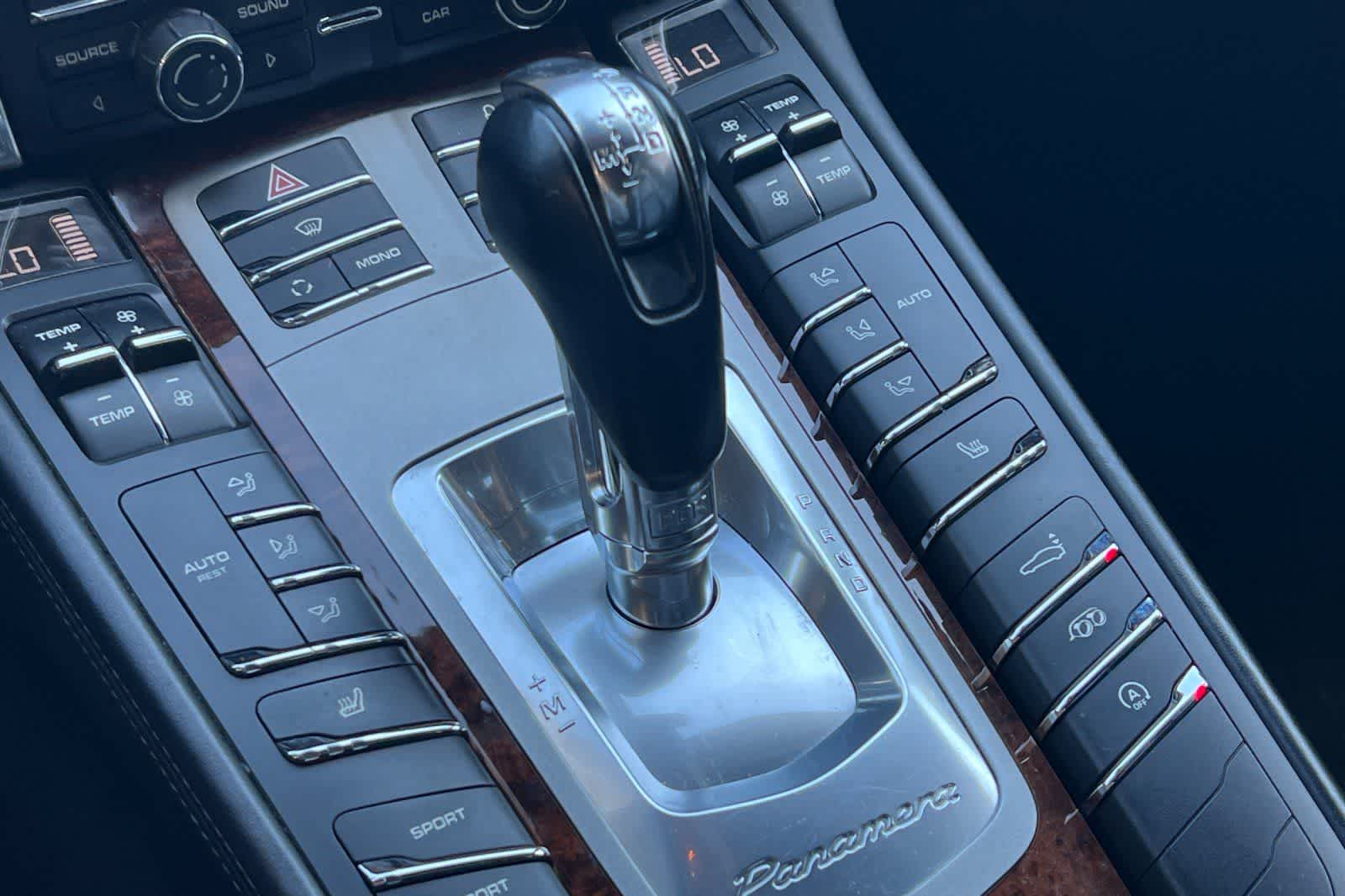 Thumbnail: 2013 Porsche Panamera - 23
