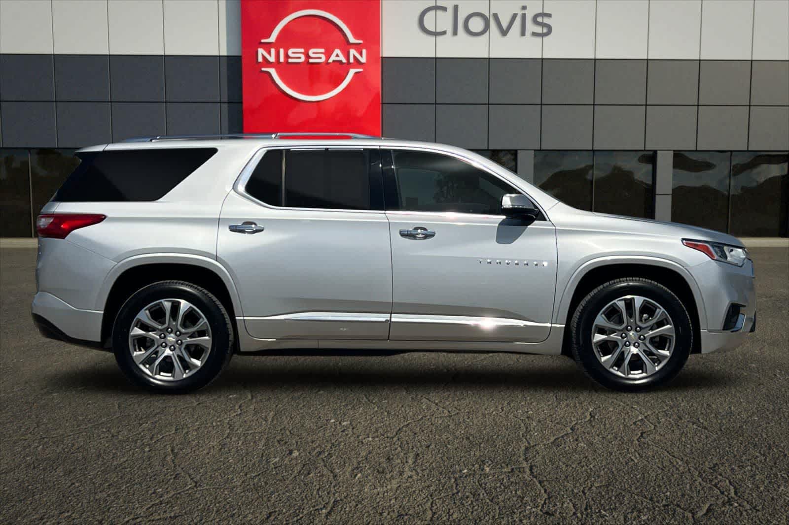 Thumbnail: 2020 Chevrolet Traverse - 9