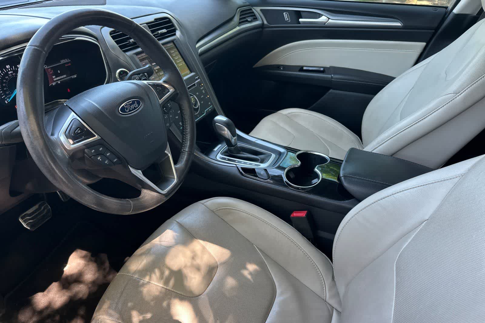 Thumbnail: 2015 Ford Fusion - 14