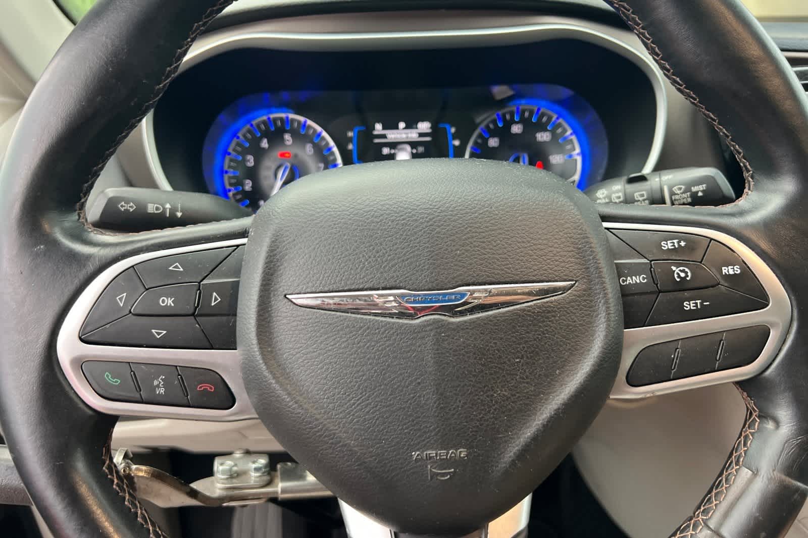 Thumbnail: 2017 Chrysler Pacifica - 28