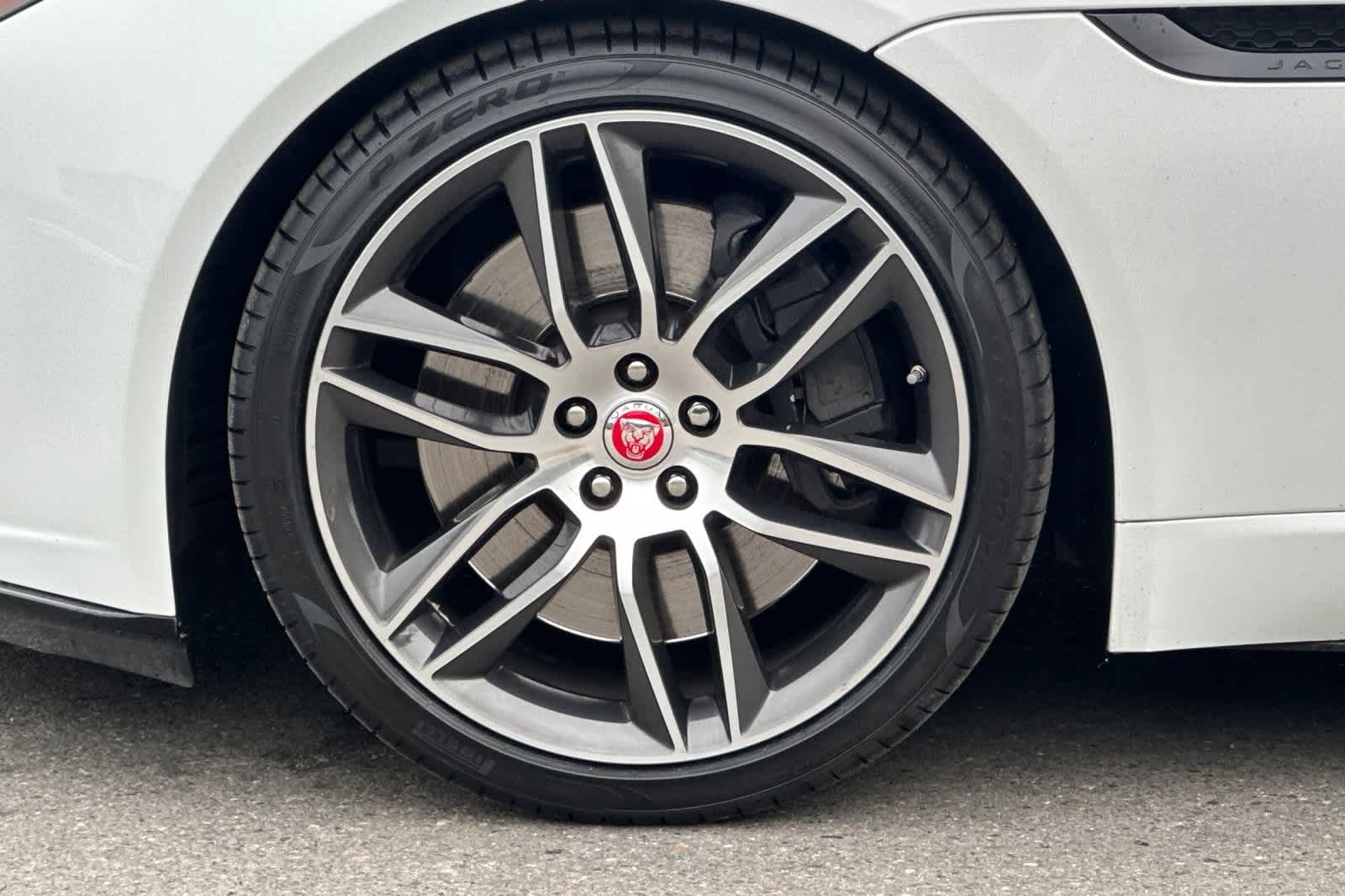 Thumbnail: 2018 Jaguar F-Type - 35