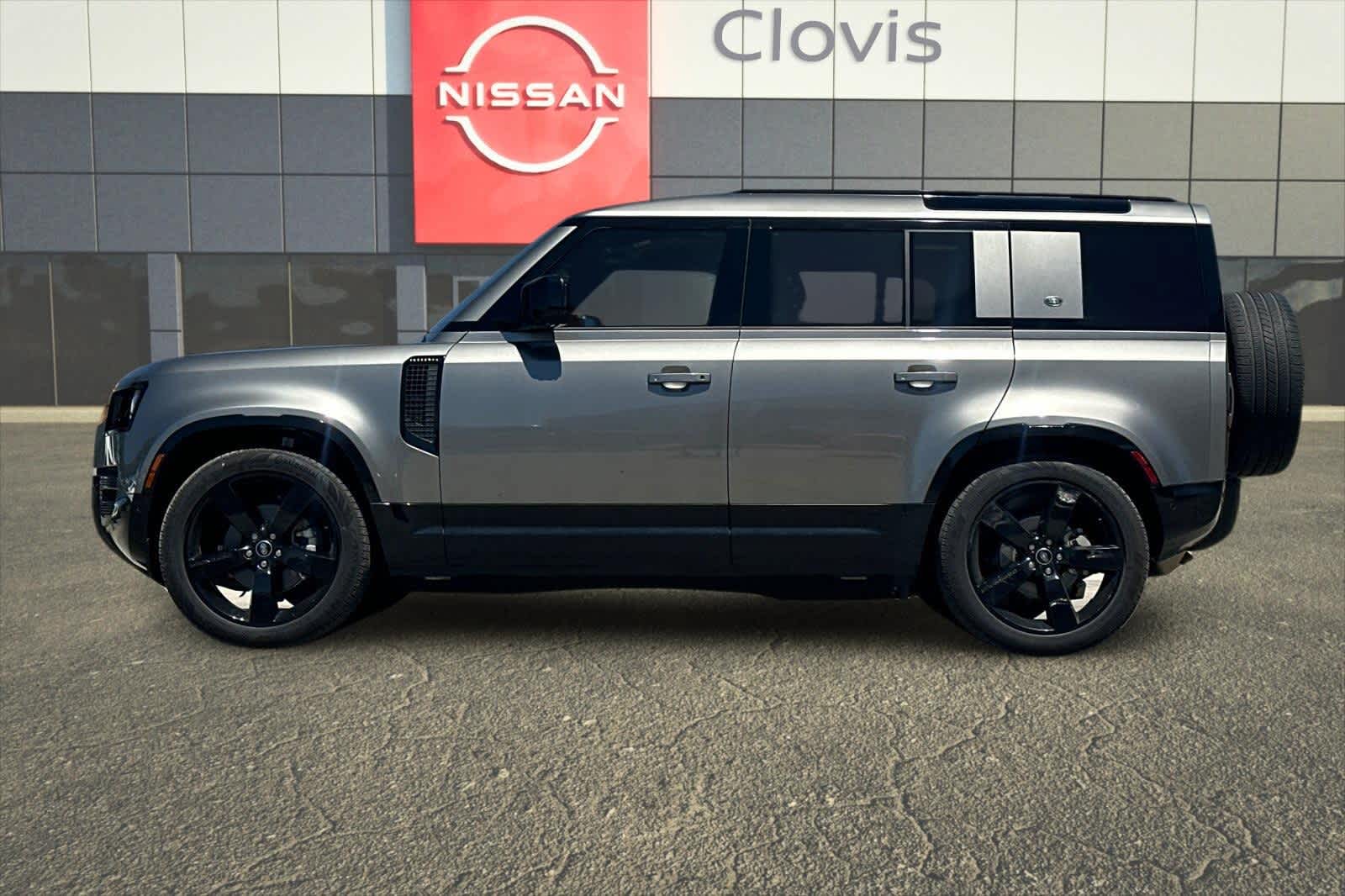 Thumbnail: 2024 Land Rover Defender - 6