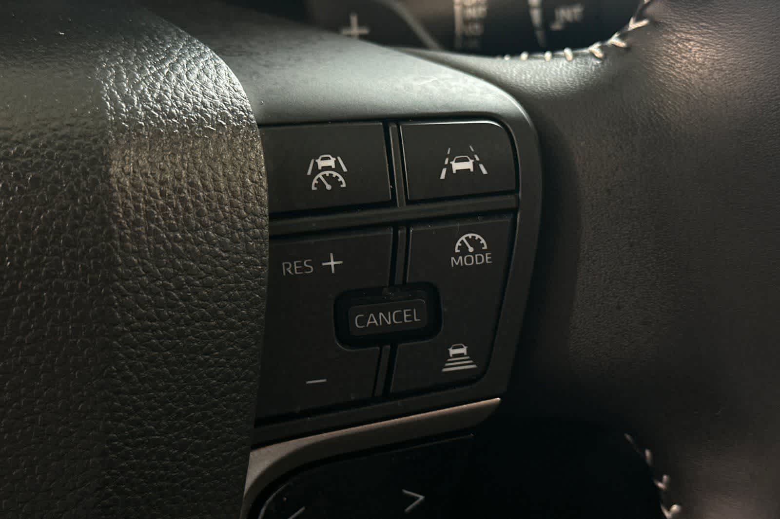 Thumbnail: 2025 Toyota Camry - 28