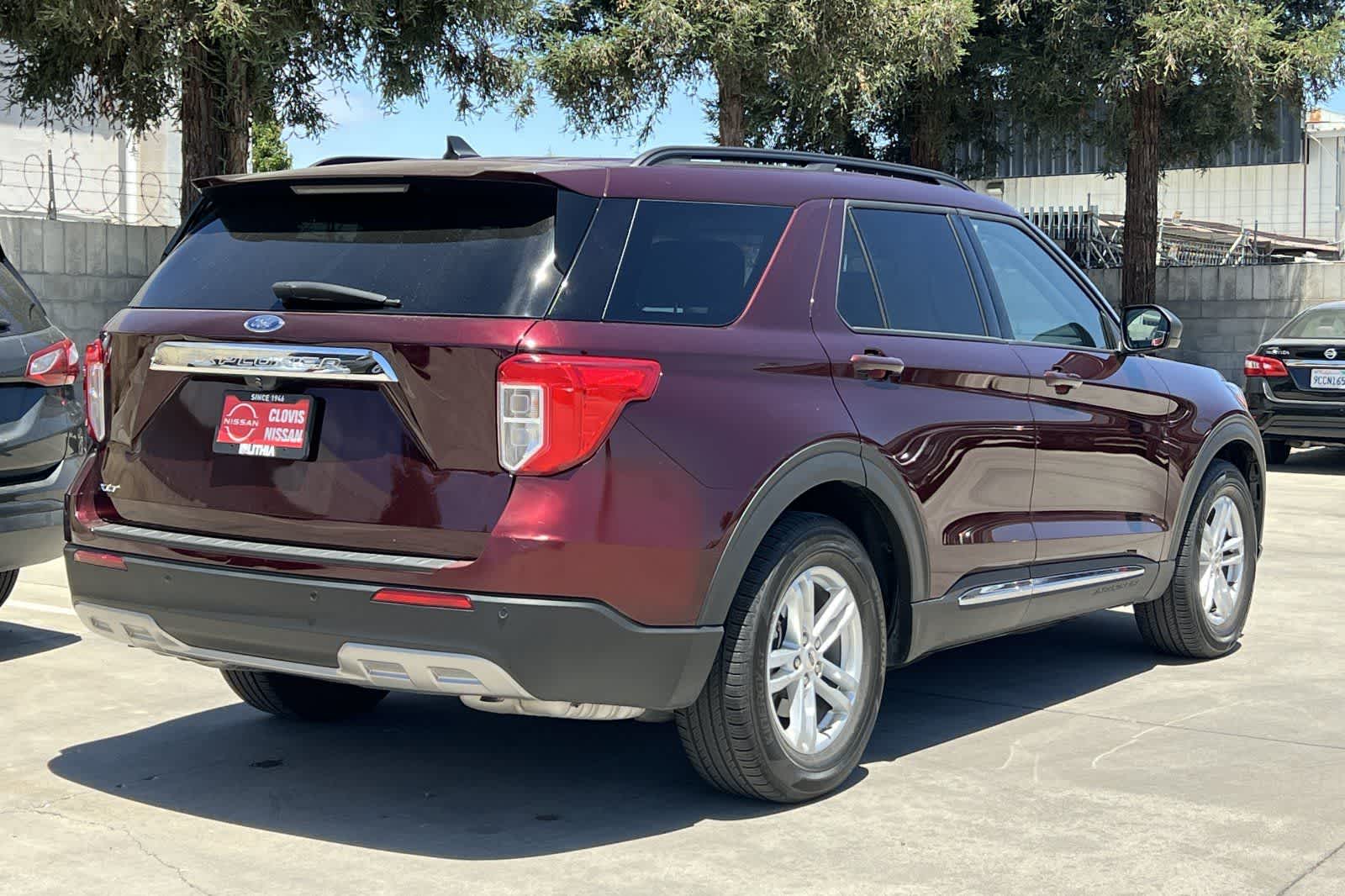 Thumbnail: 2022 Ford Explorer - 3