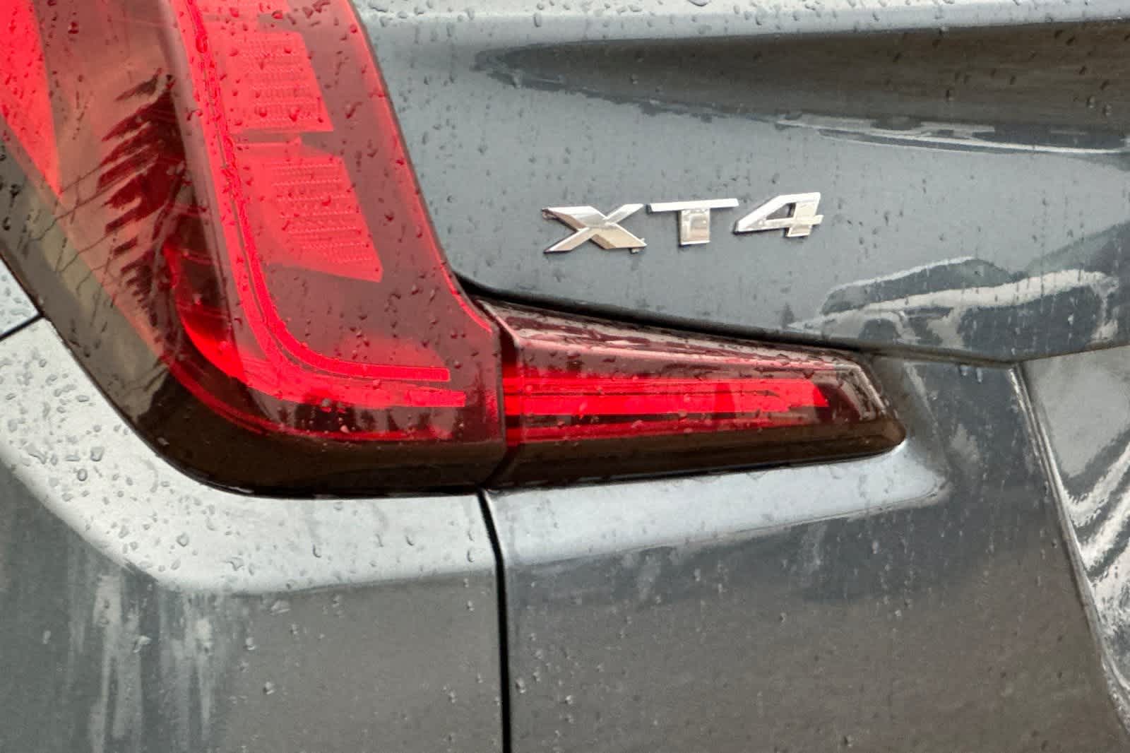 Thumbnail: 2020 Cadillac XT4 - 13