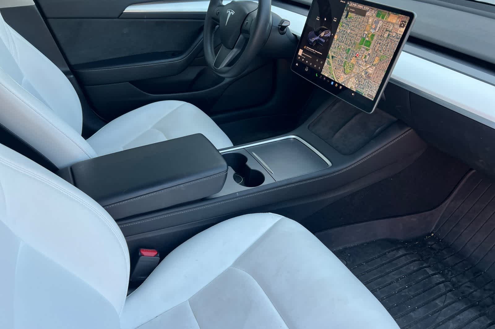 Thumbnail: 2023 Tesla Model 3 - 18
