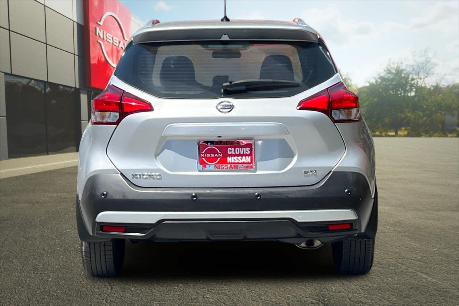 2020 Nissan Kicks SR 8
