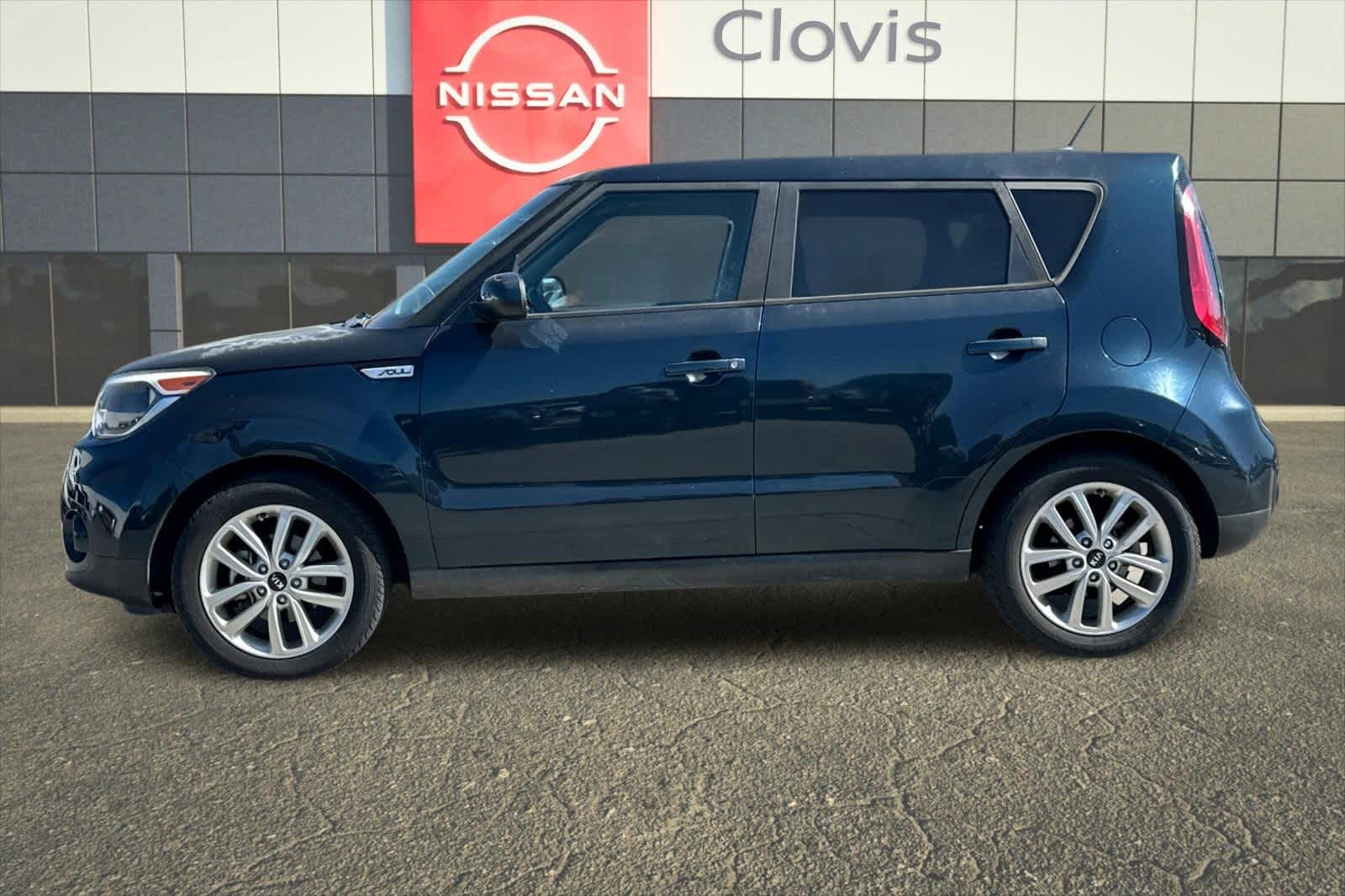 Thumbnail: 2017 Kia Soul - 6