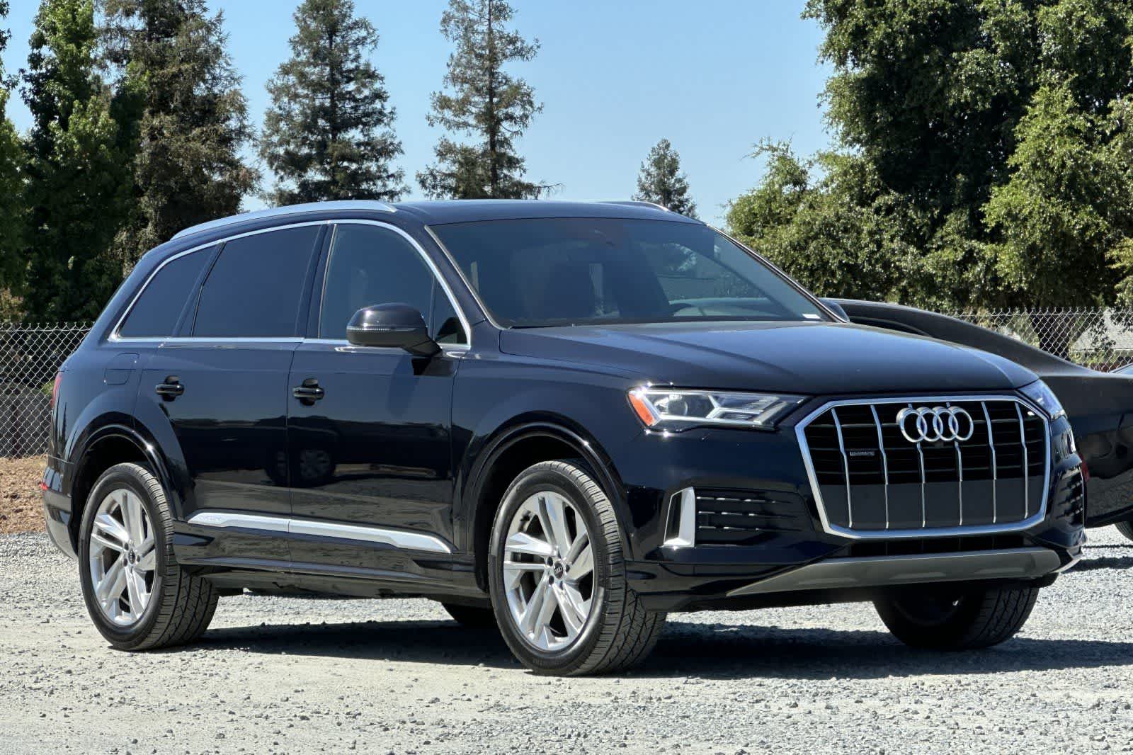 Thumbnail: 2021 Audi Q7 - 10
