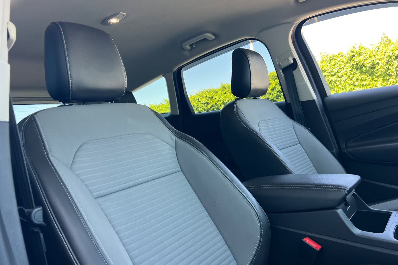 Thumbnail: 2018 Ford Escape - 19