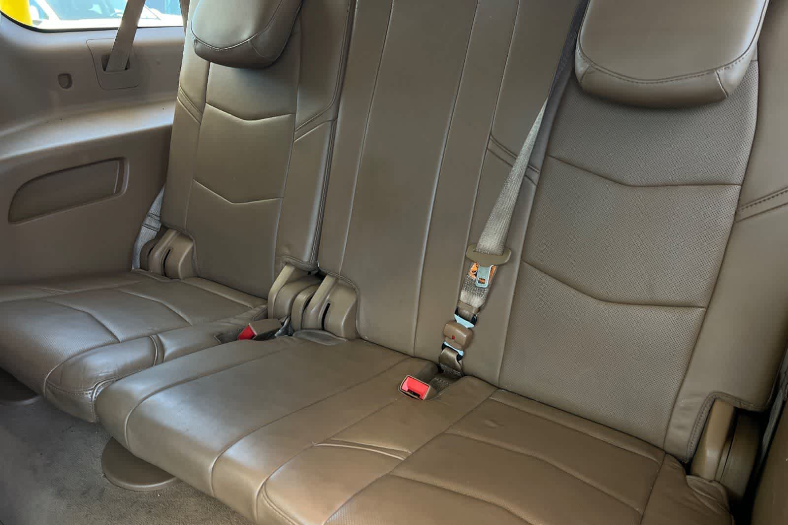 Thumbnail: 2016 Cadillac Escalade - 17