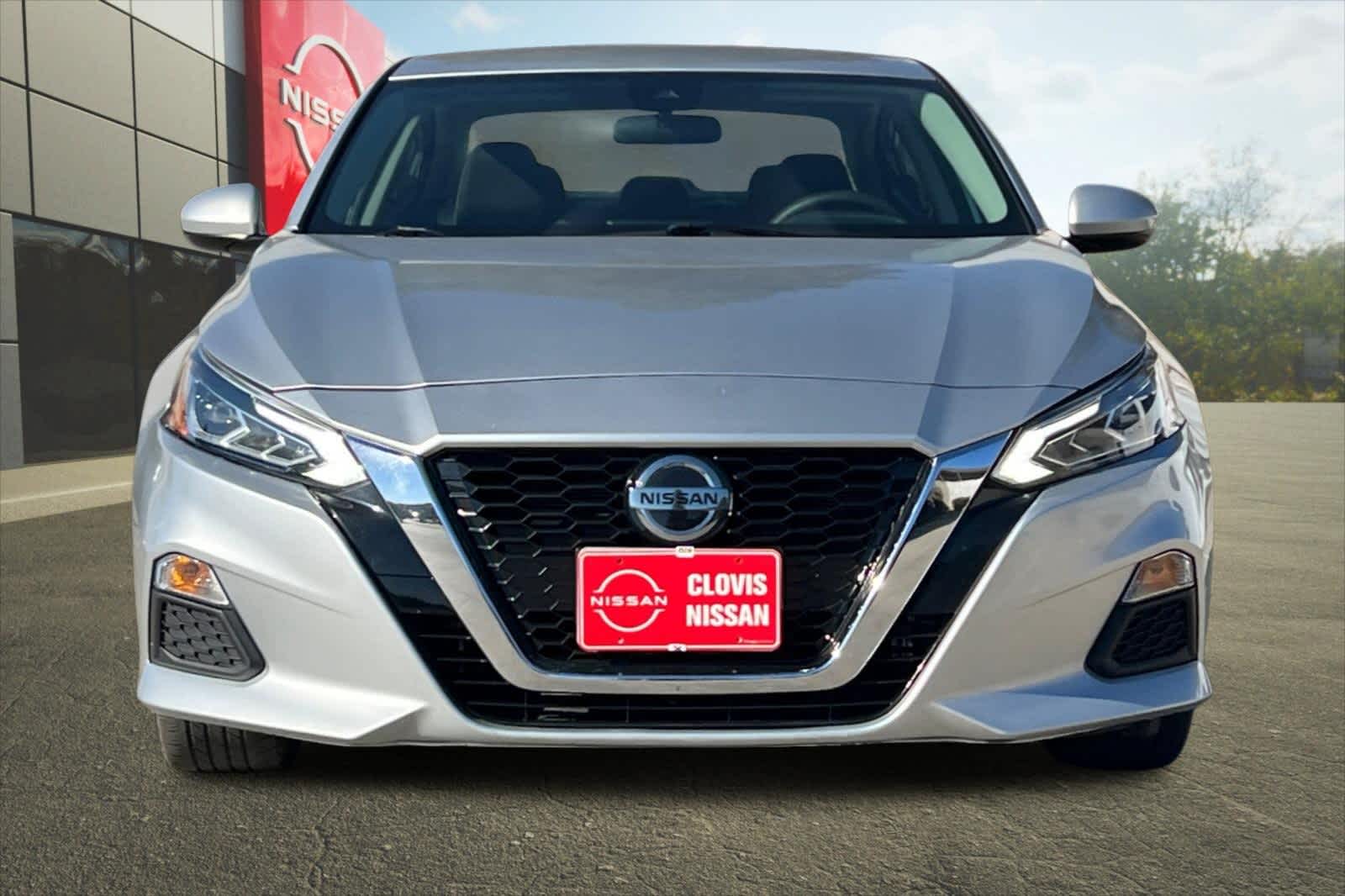 Thumbnail: 2022 Nissan Altima - 11