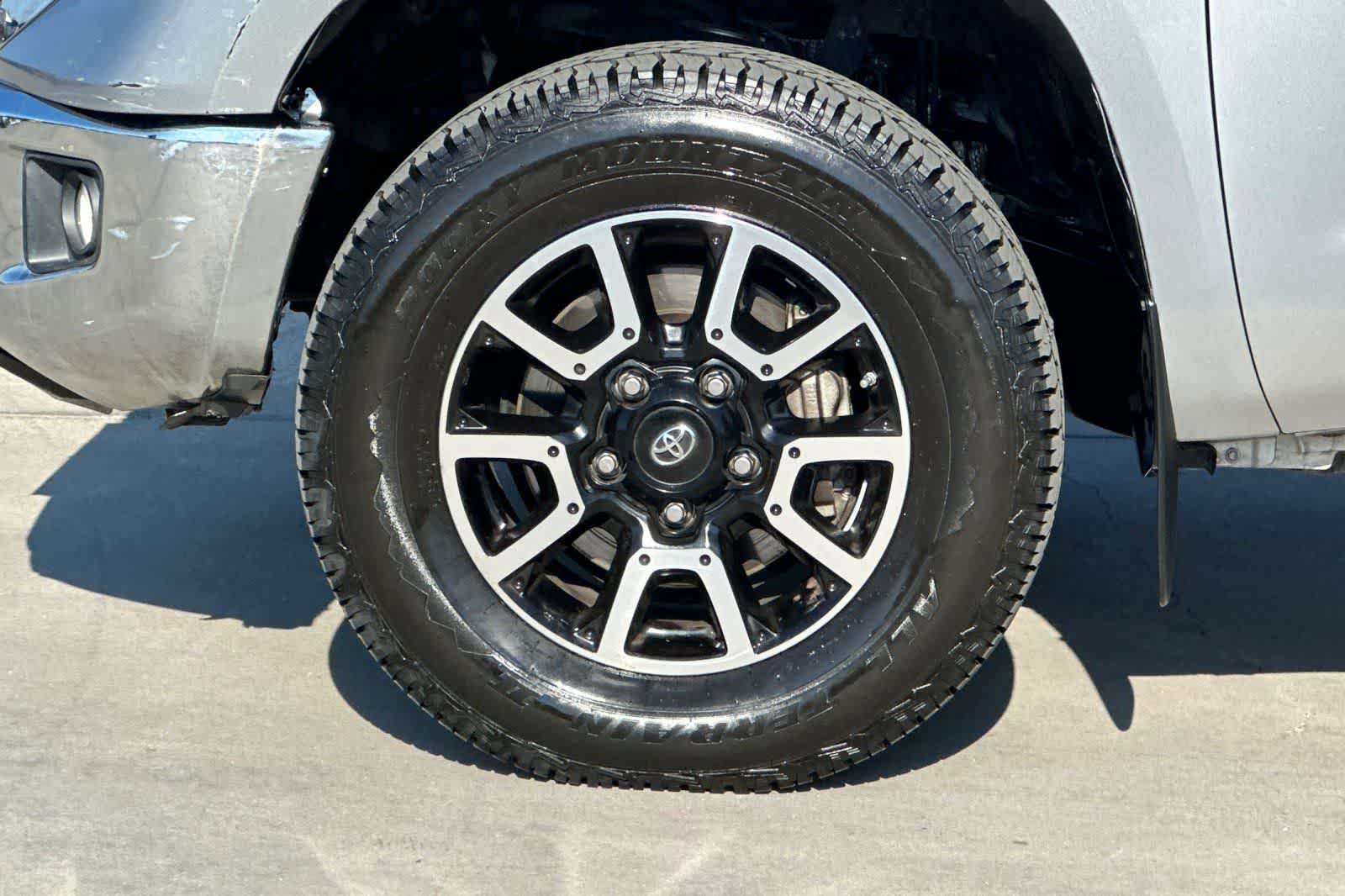 Thumbnail: 2014 Toyota Tundra - 35