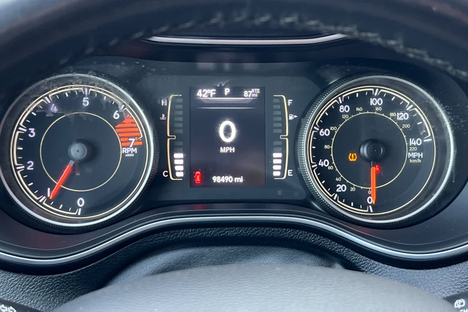 Thumbnail: 2019 Jeep Cherokee - 31