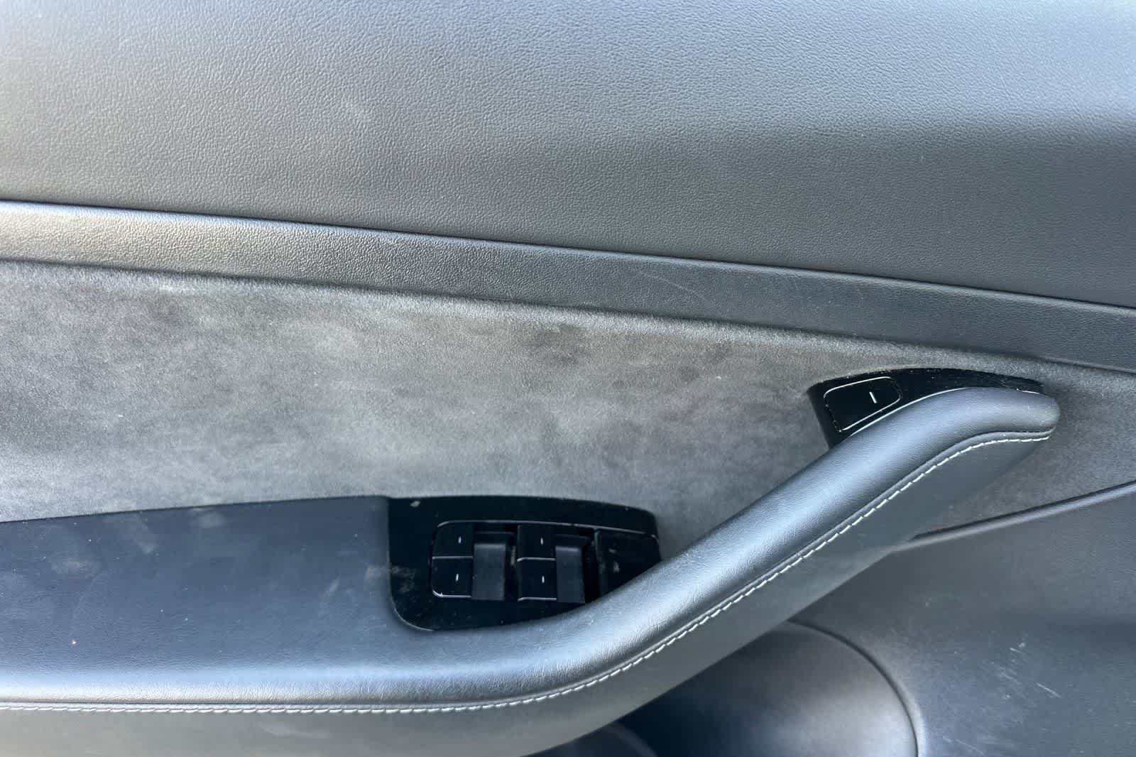 Thumbnail: 2020 Tesla Model 3 - 13