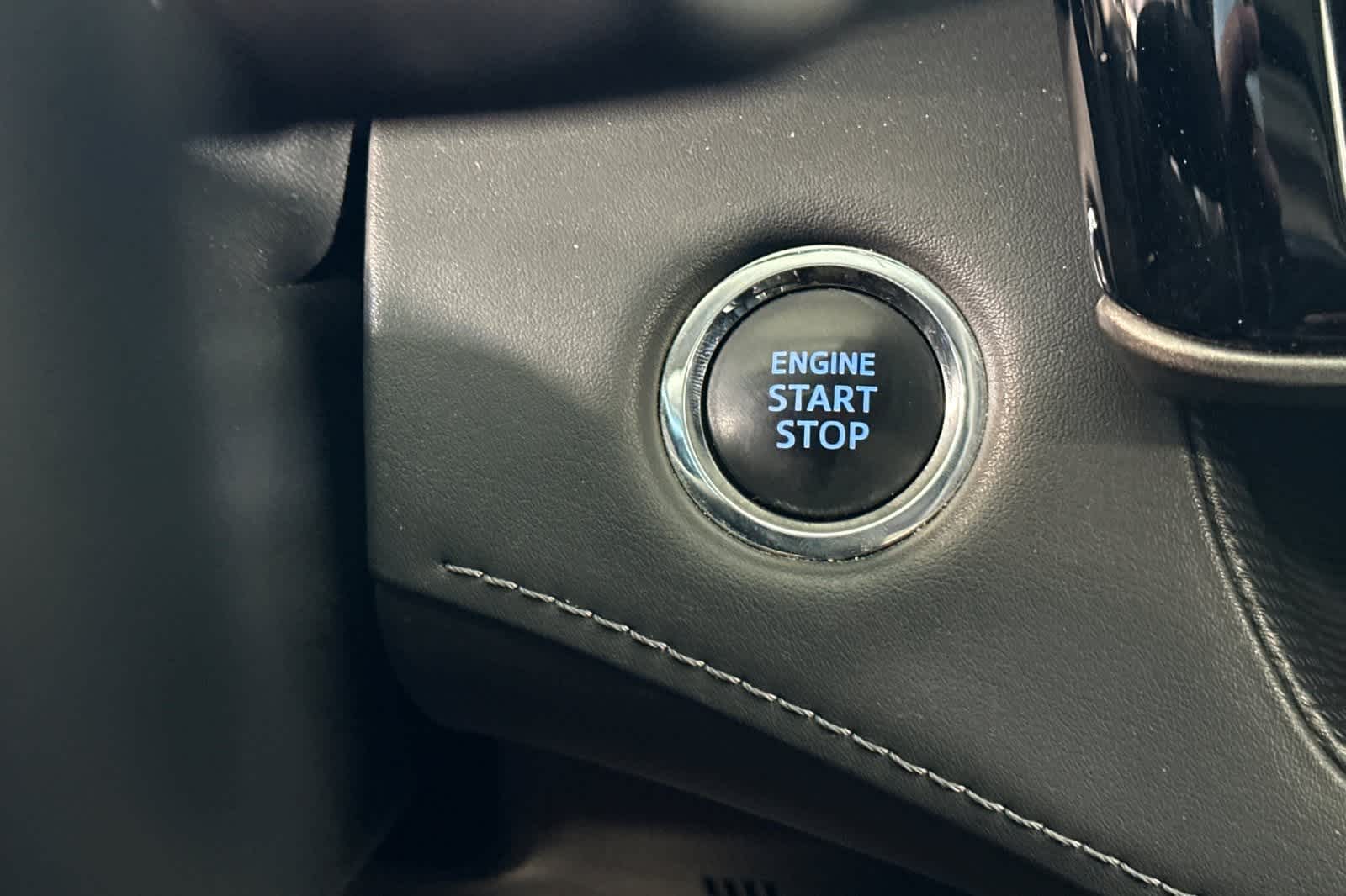 2022 Toyota Highlander XLE 24