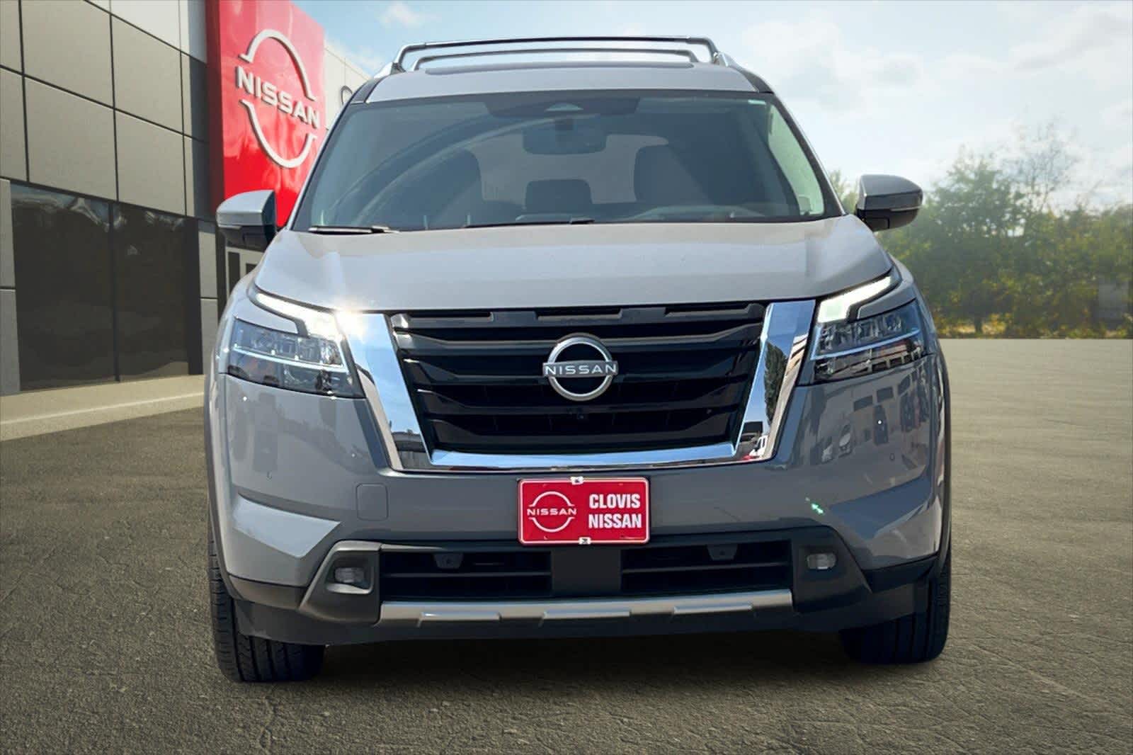 Thumbnail: 2022 Nissan Pathfinder - 11