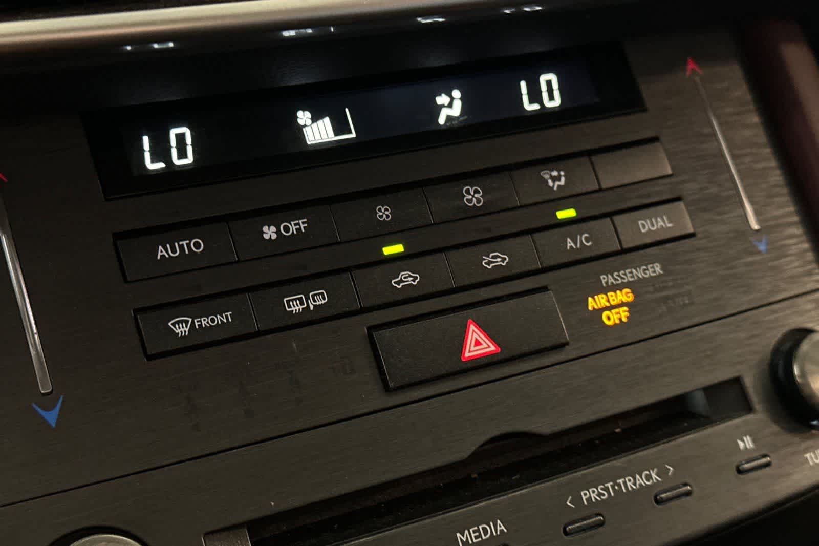 Thumbnail: 2020 Lexus IS - 21