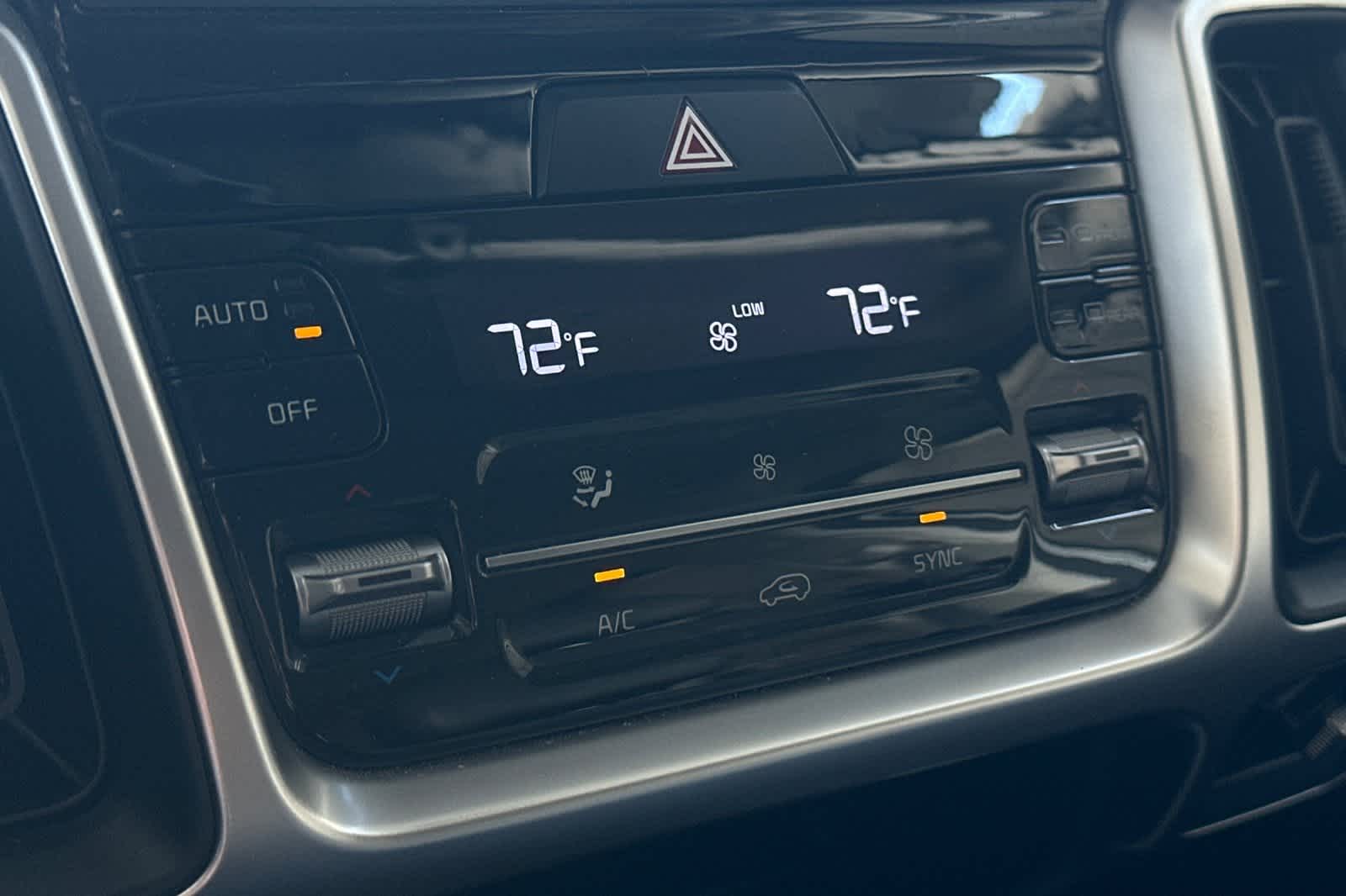 Thumbnail: 2021 Kia Sorento - 21
