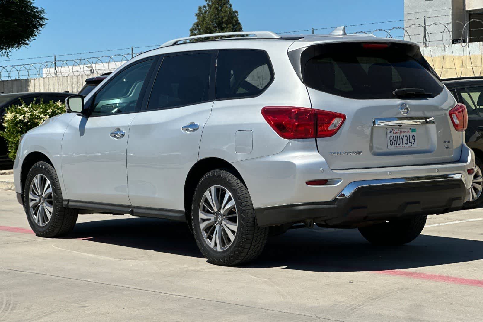 Thumbnail: 2019 Nissan Pathfinder - 7