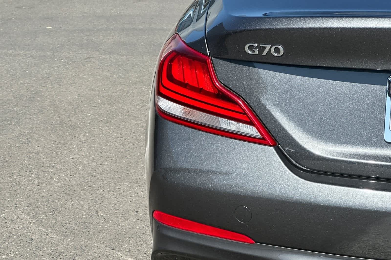 Thumbnail: 2021 Genesis G70 - 13