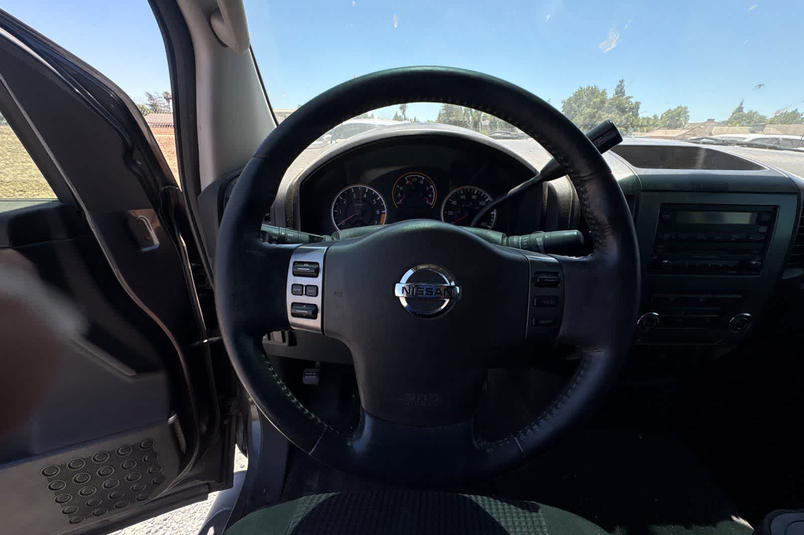 Thumbnail: 2009 Nissan Titan - 21