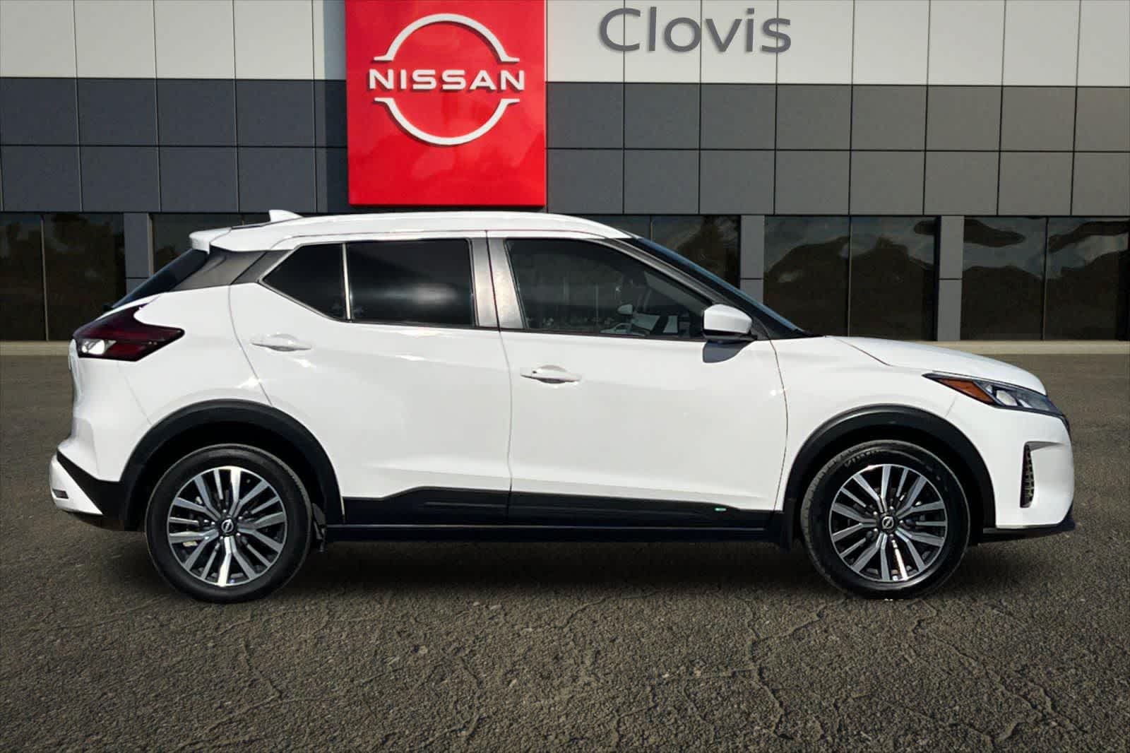 Thumbnail: 2023 Nissan Kicks - 8