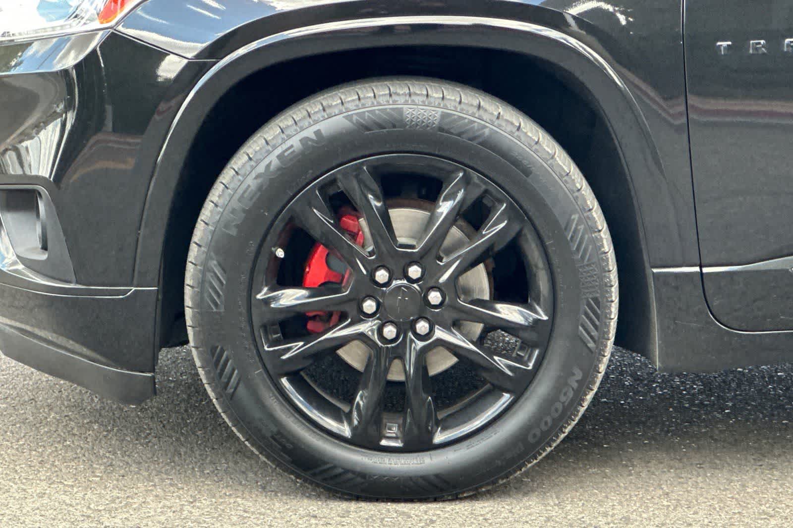 Thumbnail: 2018 Chevrolet Traverse - 35