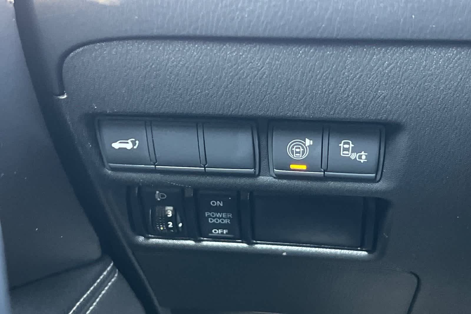 Thumbnail: 2017 Nissan Armada - 36