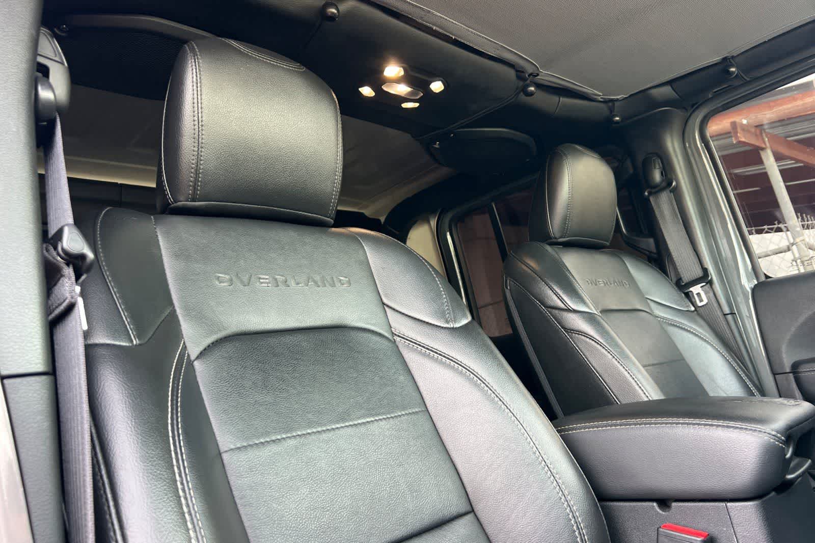 Thumbnail: 2022 Jeep Gladiator - 18