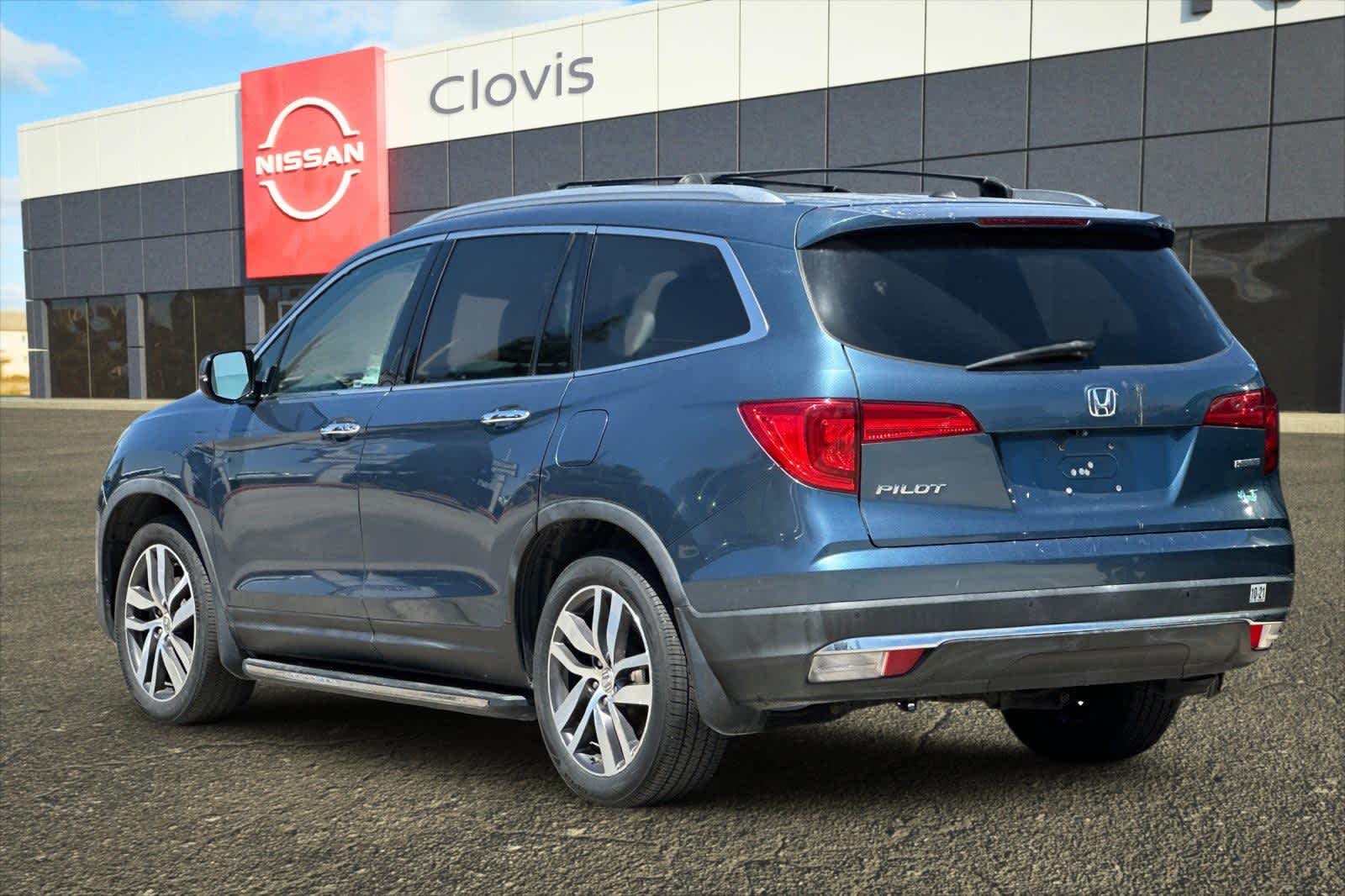 Thumbnail: 2016 Honda Pilot - 7