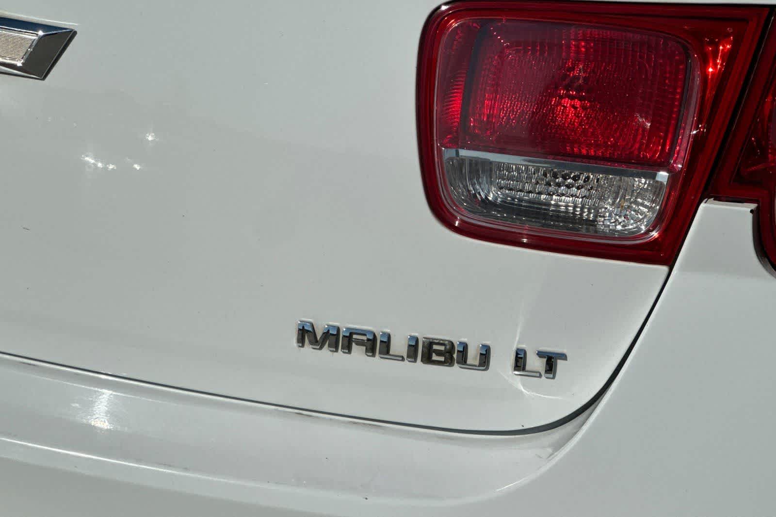 Thumbnail: 2015 Chevrolet Malibu - 32