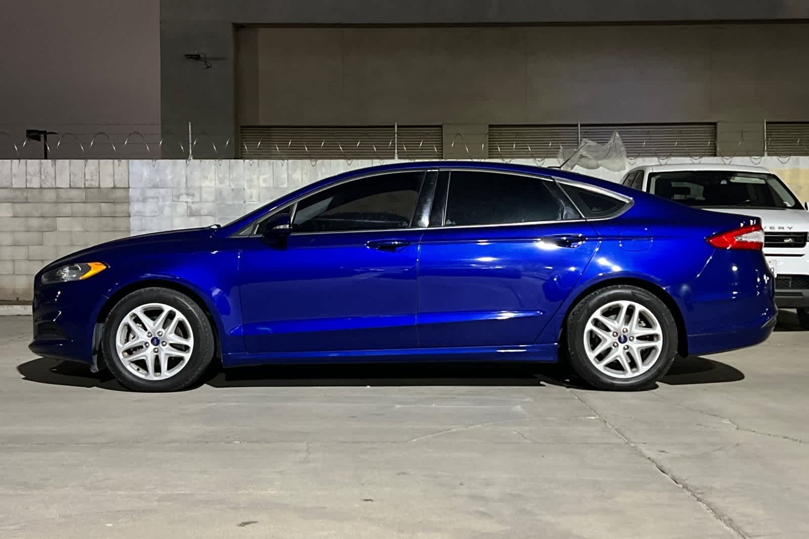 Thumbnail: 2016 Ford Fusion - 6