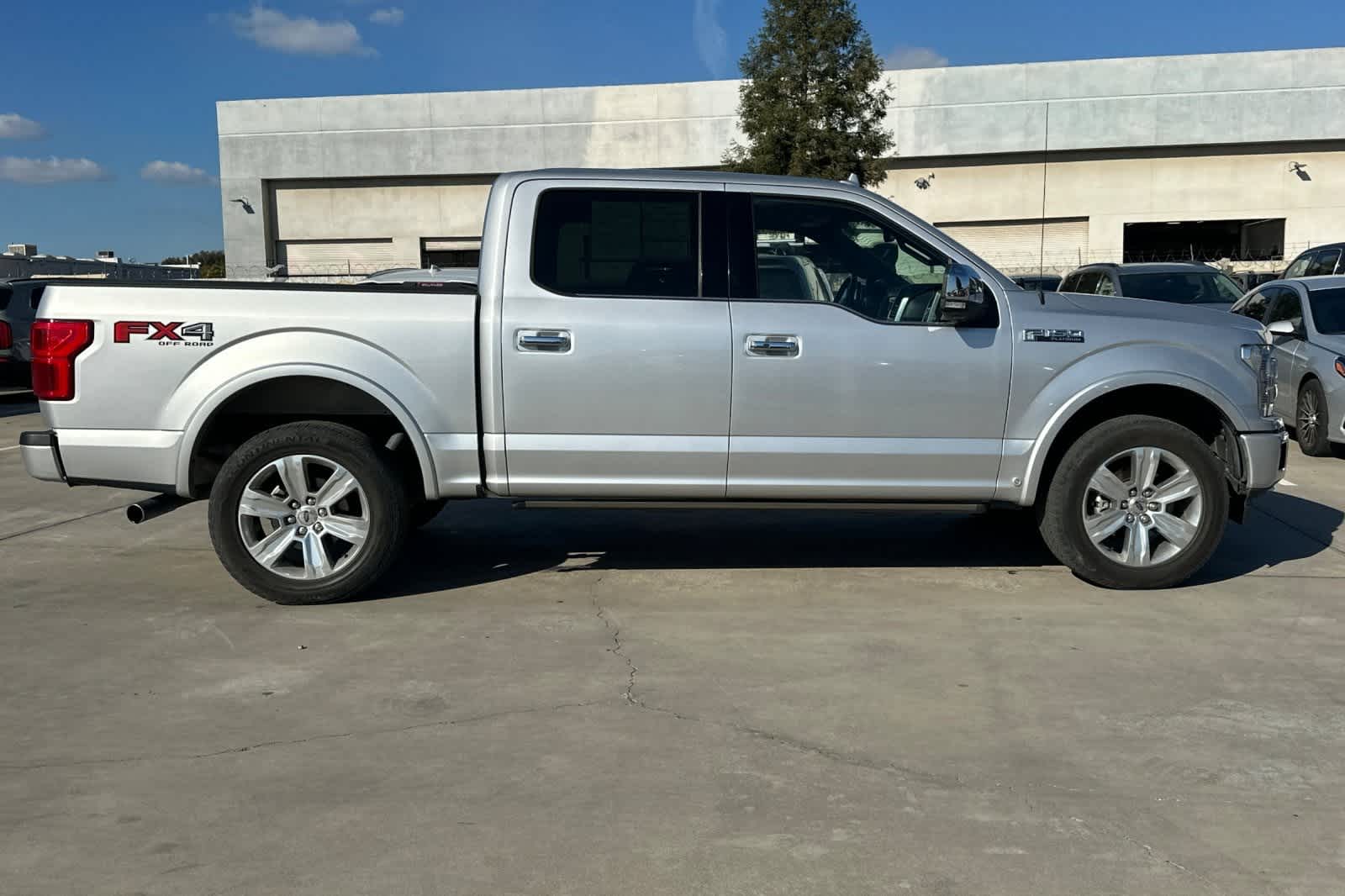 Thumbnail: 2019 Ford F-150 - 9