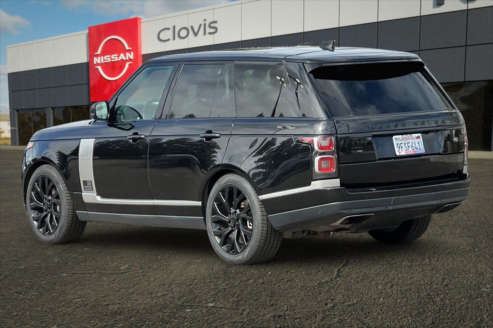 Thumbnail: 2021 Land Rover Range Rover - 7