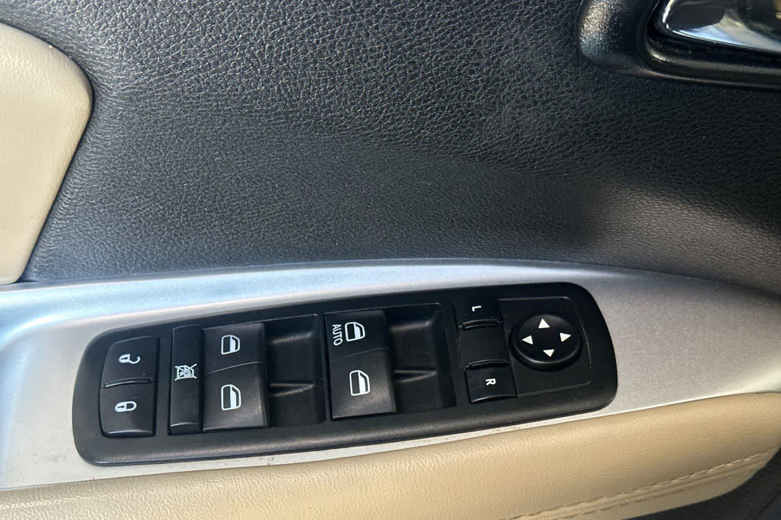 Thumbnail: 2015 Dodge Journey - 14