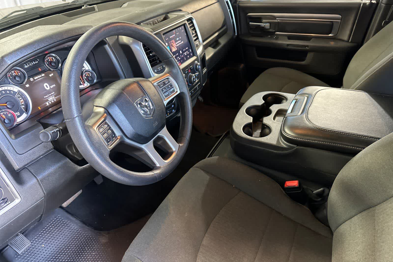 Thumbnail: 2022 RAM 1500 Classic - 14