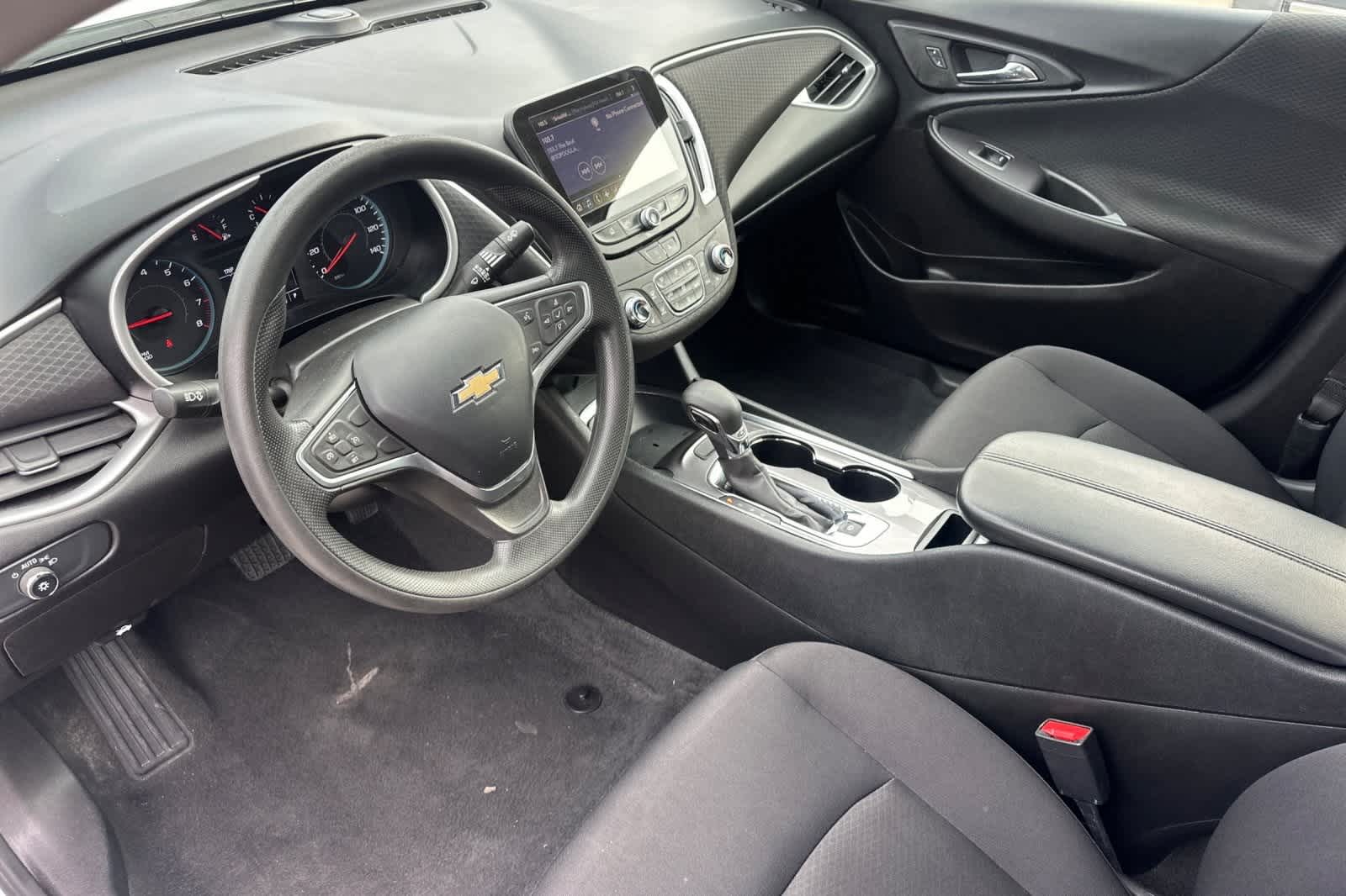 Thumbnail: 2022 Chevrolet Malibu - 12