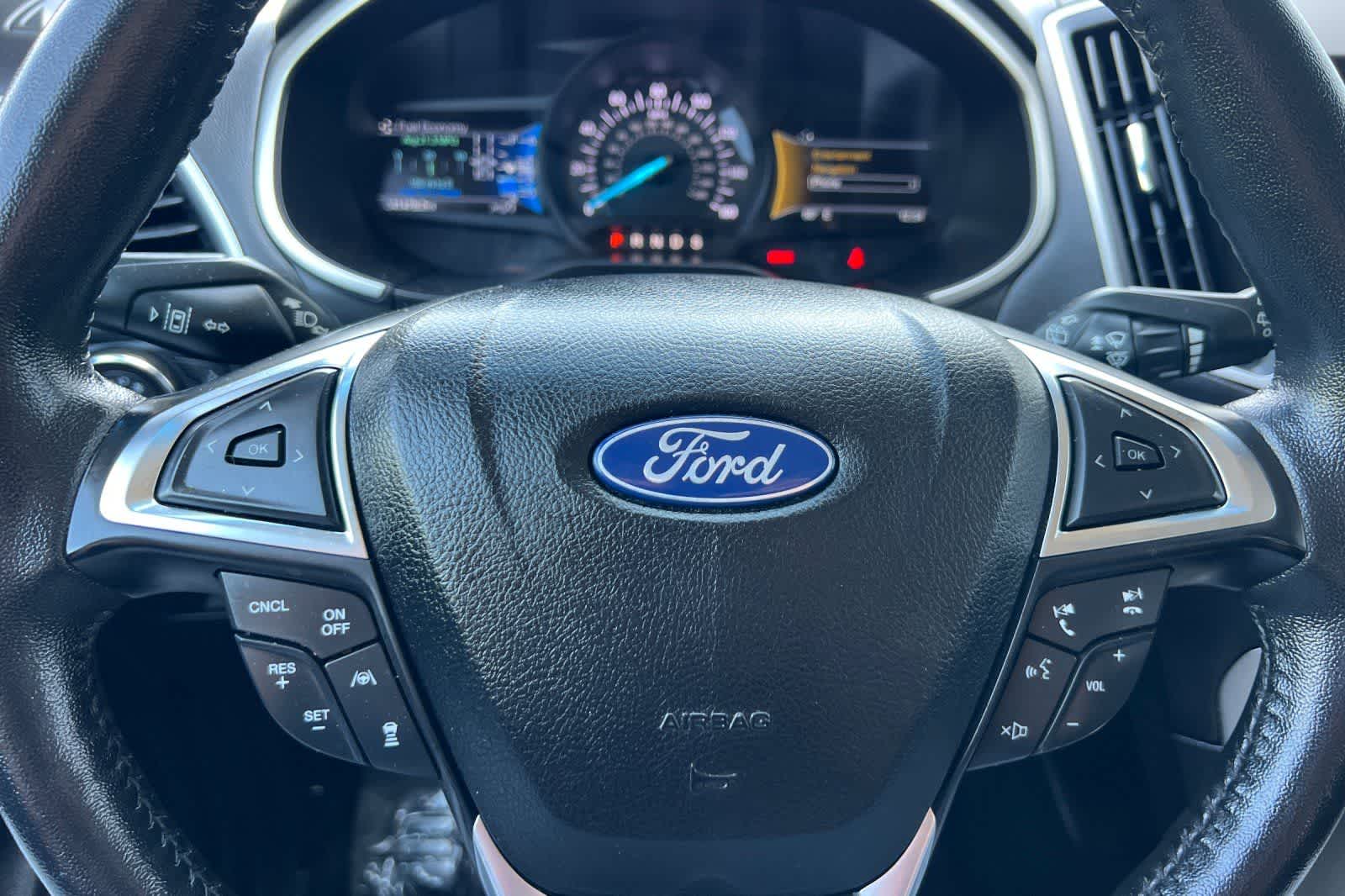 Thumbnail: 2020 Ford Edge - 31