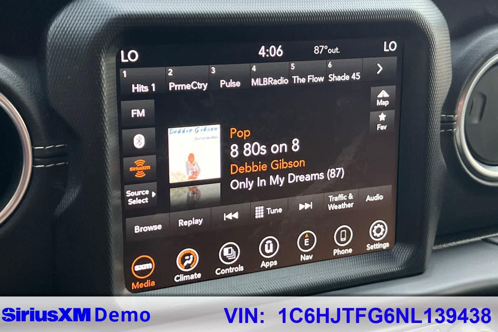 Thumbnail: 2022 Jeep Gladiator - 29