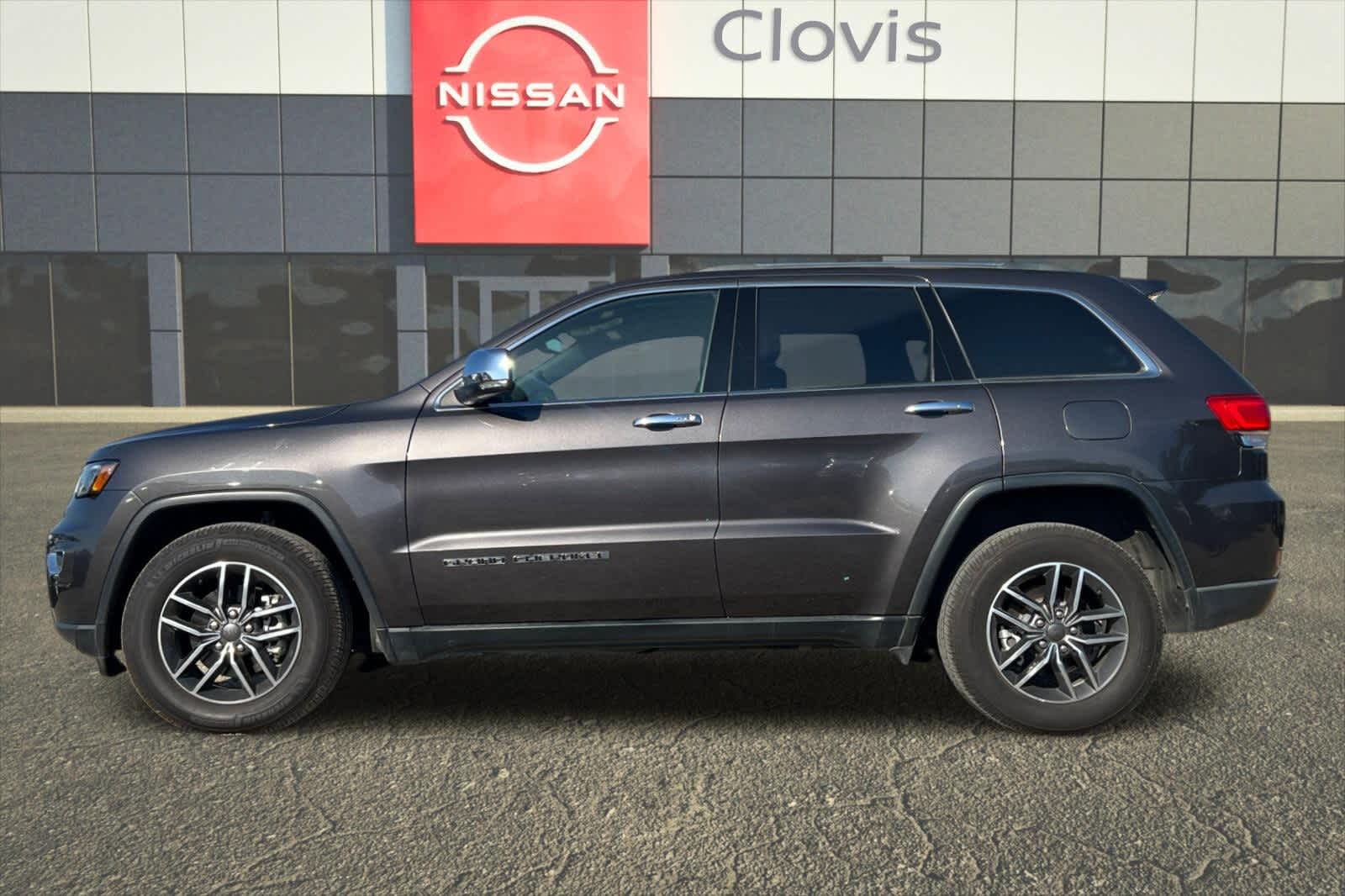 Thumbnail: 2019 Jeep Grand Cherokee - 6