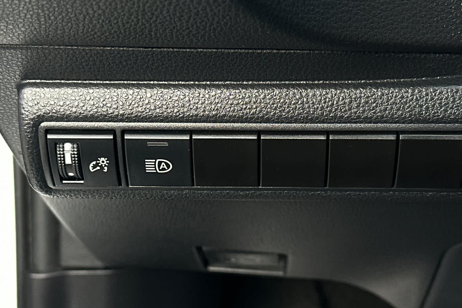 Thumbnail: 2022 Toyota Corolla - 30