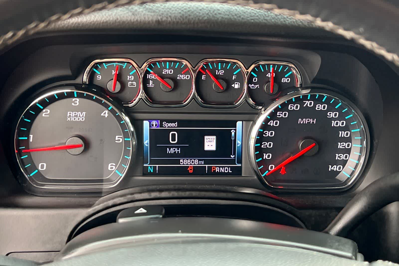 Thumbnail: 2019 Chevrolet Suburban - 34