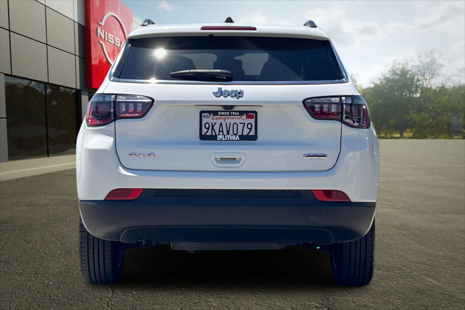 Thumbnail: 2023 Jeep Compass - 8