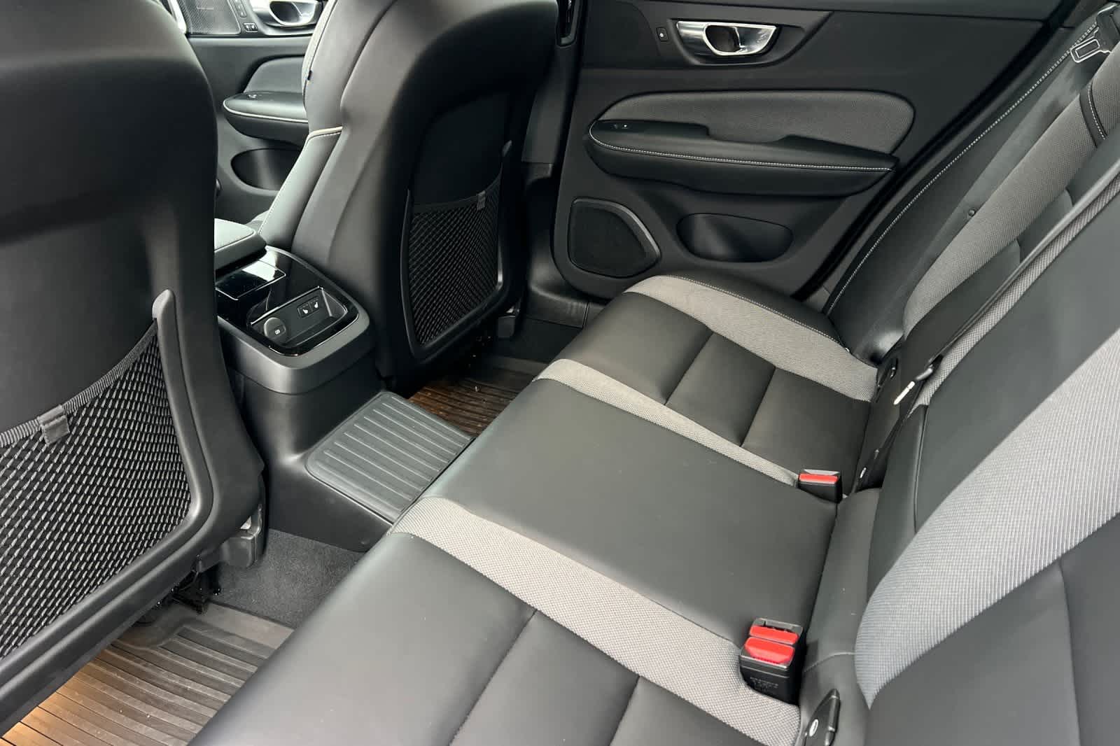 Thumbnail: 2022 Volvo S60 - 5