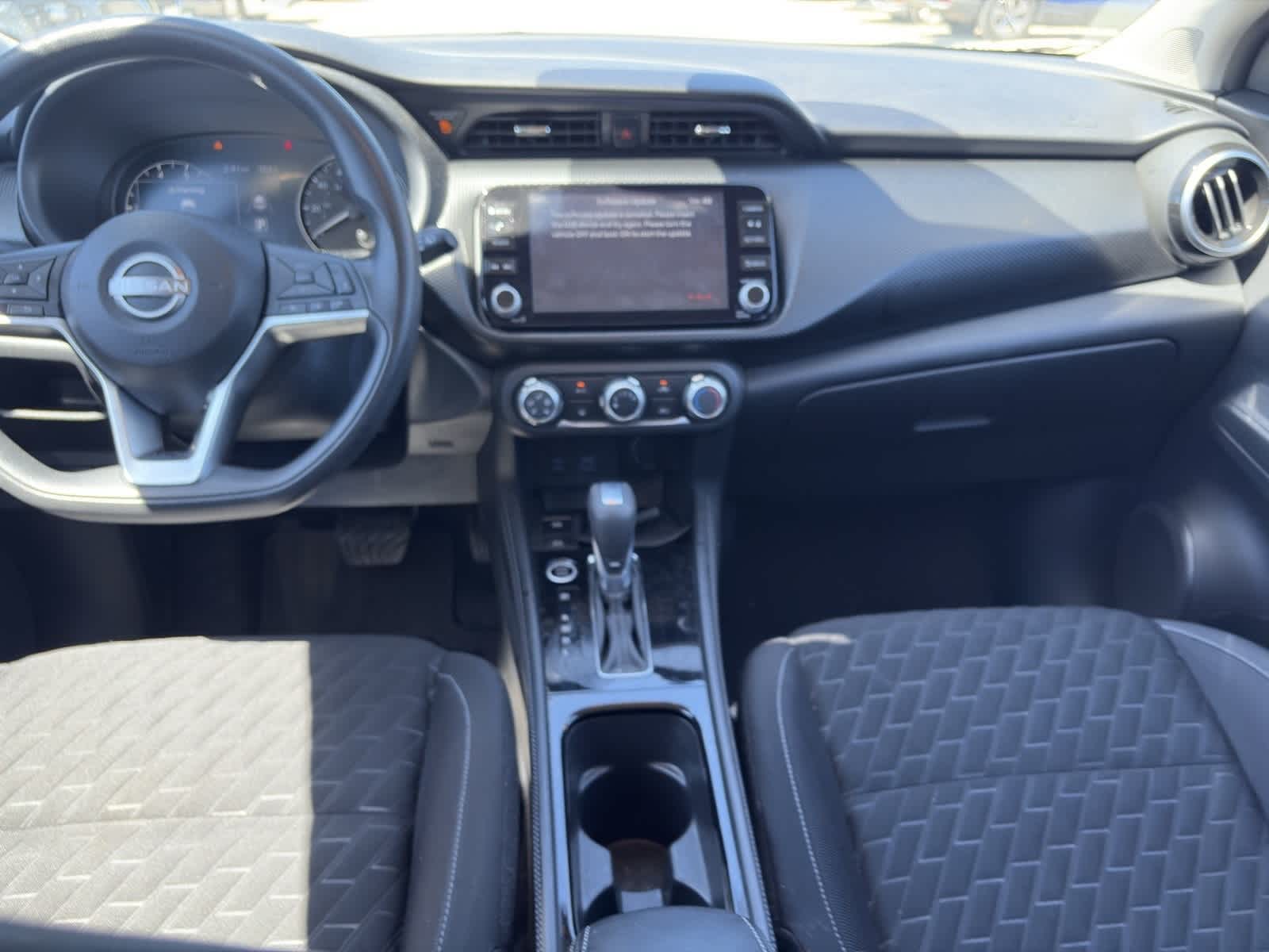 Thumbnail: 2023 Nissan Kicks - 4
