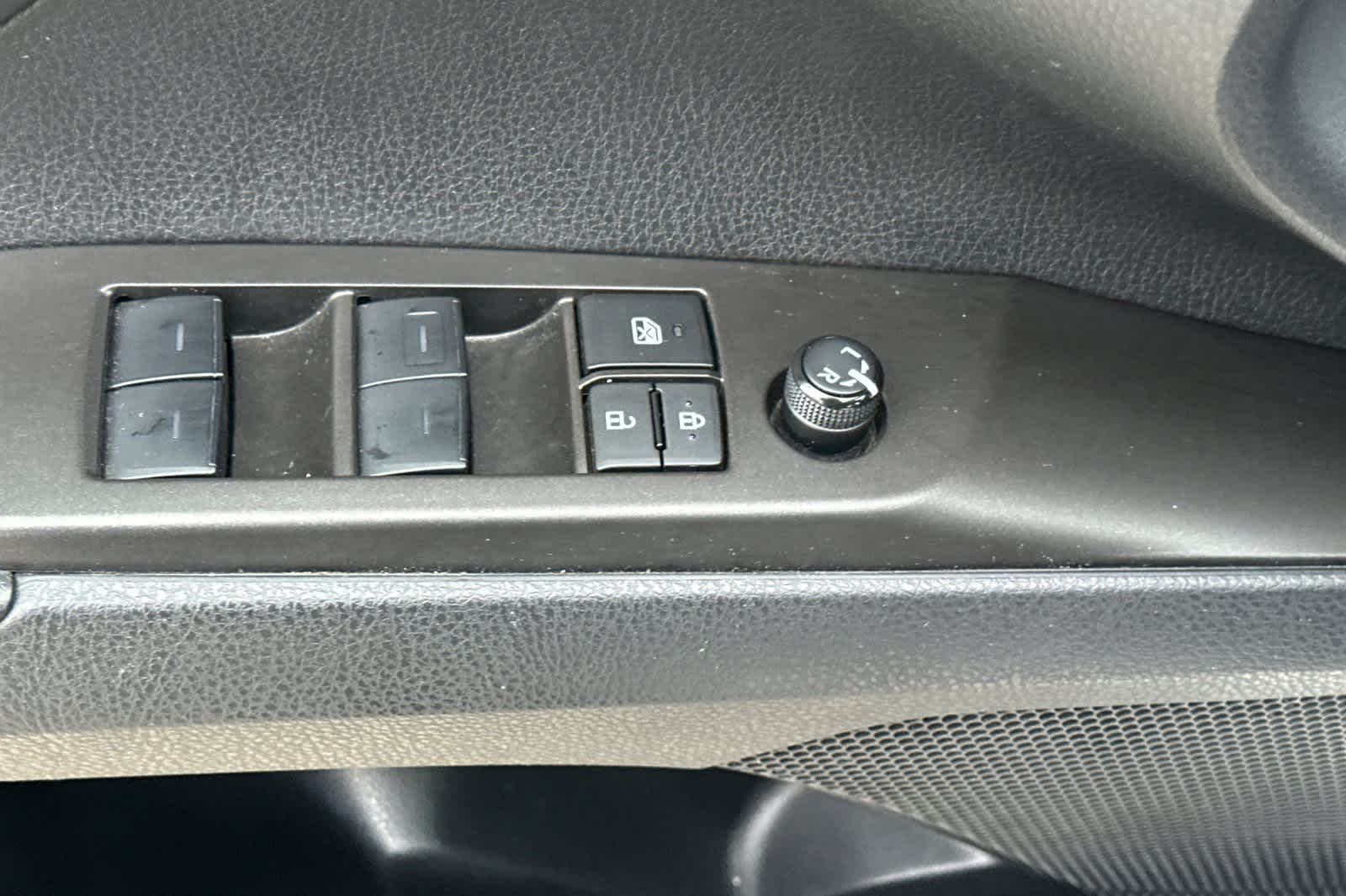 Thumbnail: 2024 Toyota Camry - 14