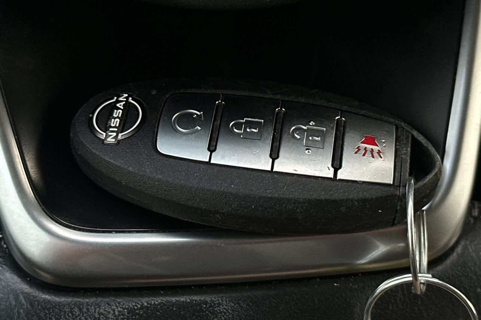 Thumbnail: 2022 Nissan Pathfinder - 24